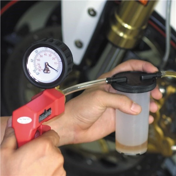 BikeService Vacuum Pump And Brake Bleeder Kit 2 BikeService Vacuum Pump And Brake Bleeder Kit - Image 2